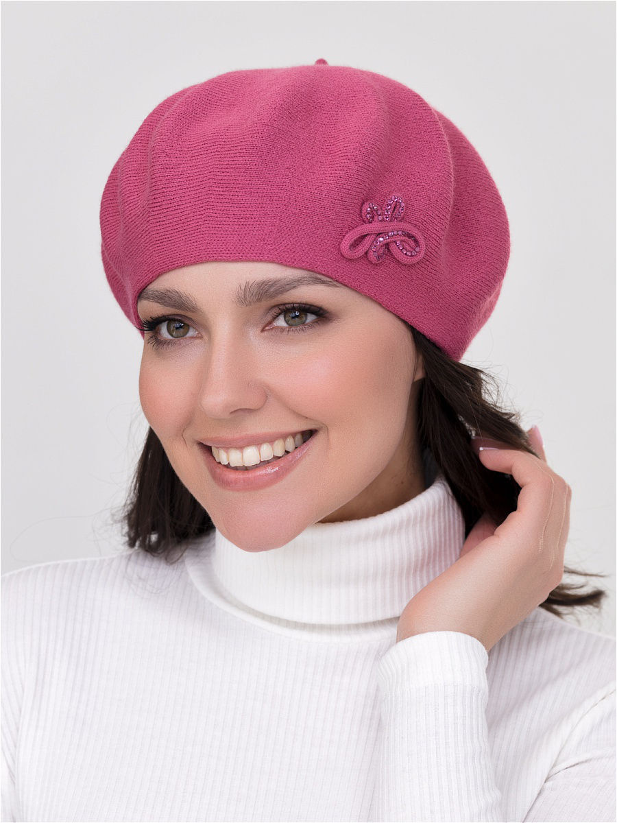 Junberg берет. Весенние береты 2023. Весенние береты. Весенние шапки и береты. Модные женские головные шапки.